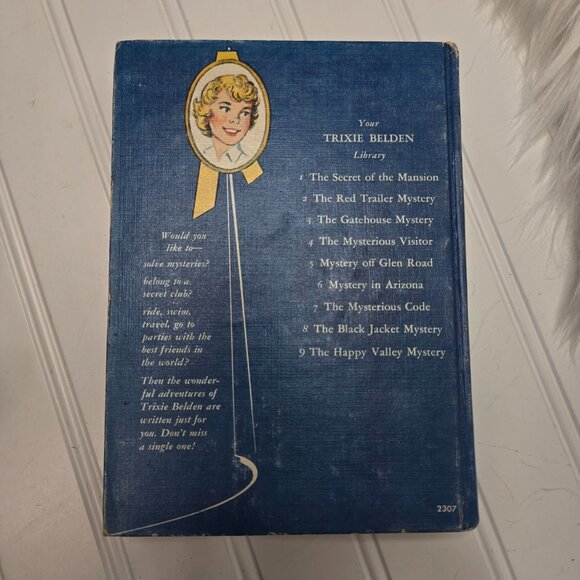 Trixie Belden and The Happy Valley Mystery by Kathryn Kenny, HB 1962 - Picture 3 of 12